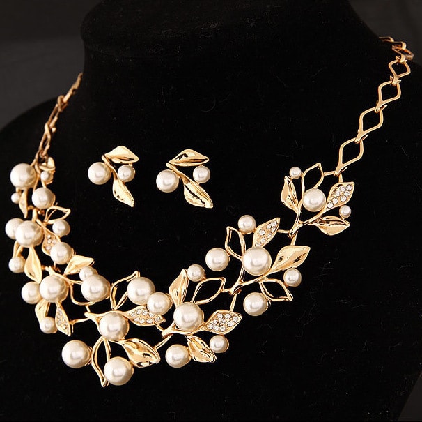 Four-Leaf Clover Necklace Jewelry